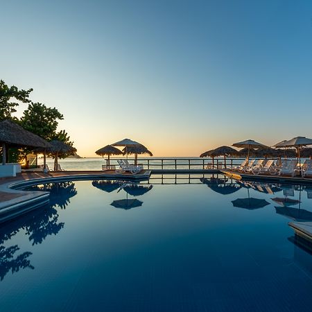 Park Royal Beach Huatulco 塔果鲁达 外观 照片